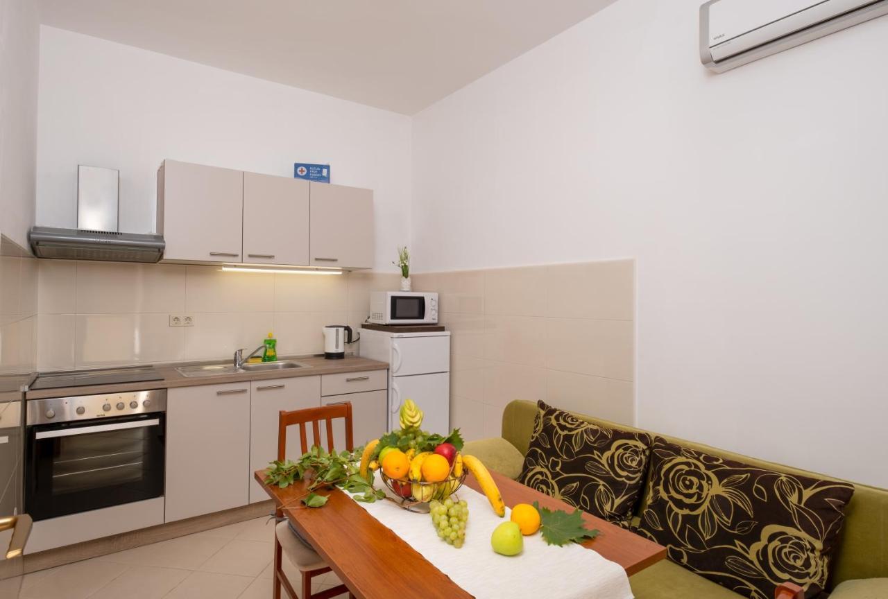 Studio Apartment Brigita Mlini Exteriör bild